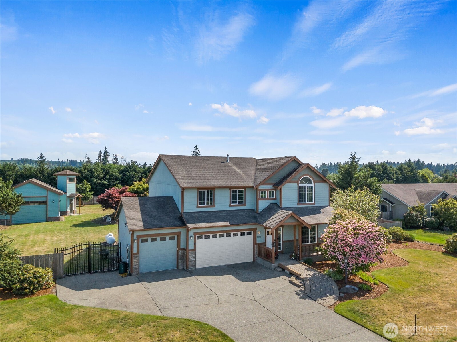 4819 181st Lane Southwest Rochester, WA 98579 - Photo 3 of 33