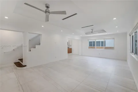 $9,500 | 550 West 49th Street, Miami Beach, FL 33140