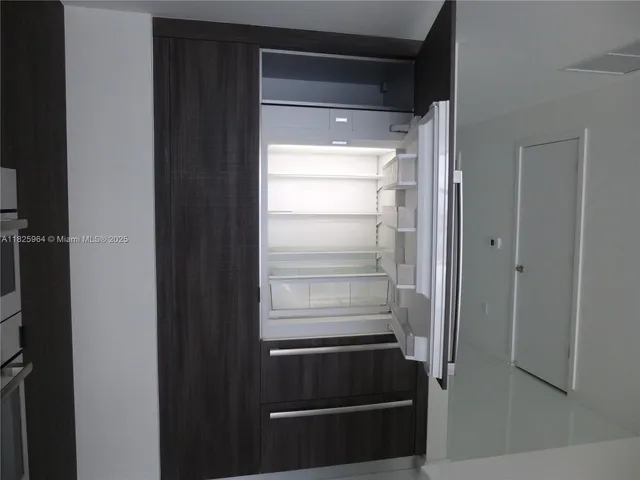 a view of walk in closet