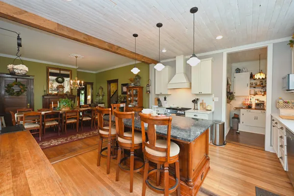 $799,900 | 655 East Main Street, Gallatin, TN 37066