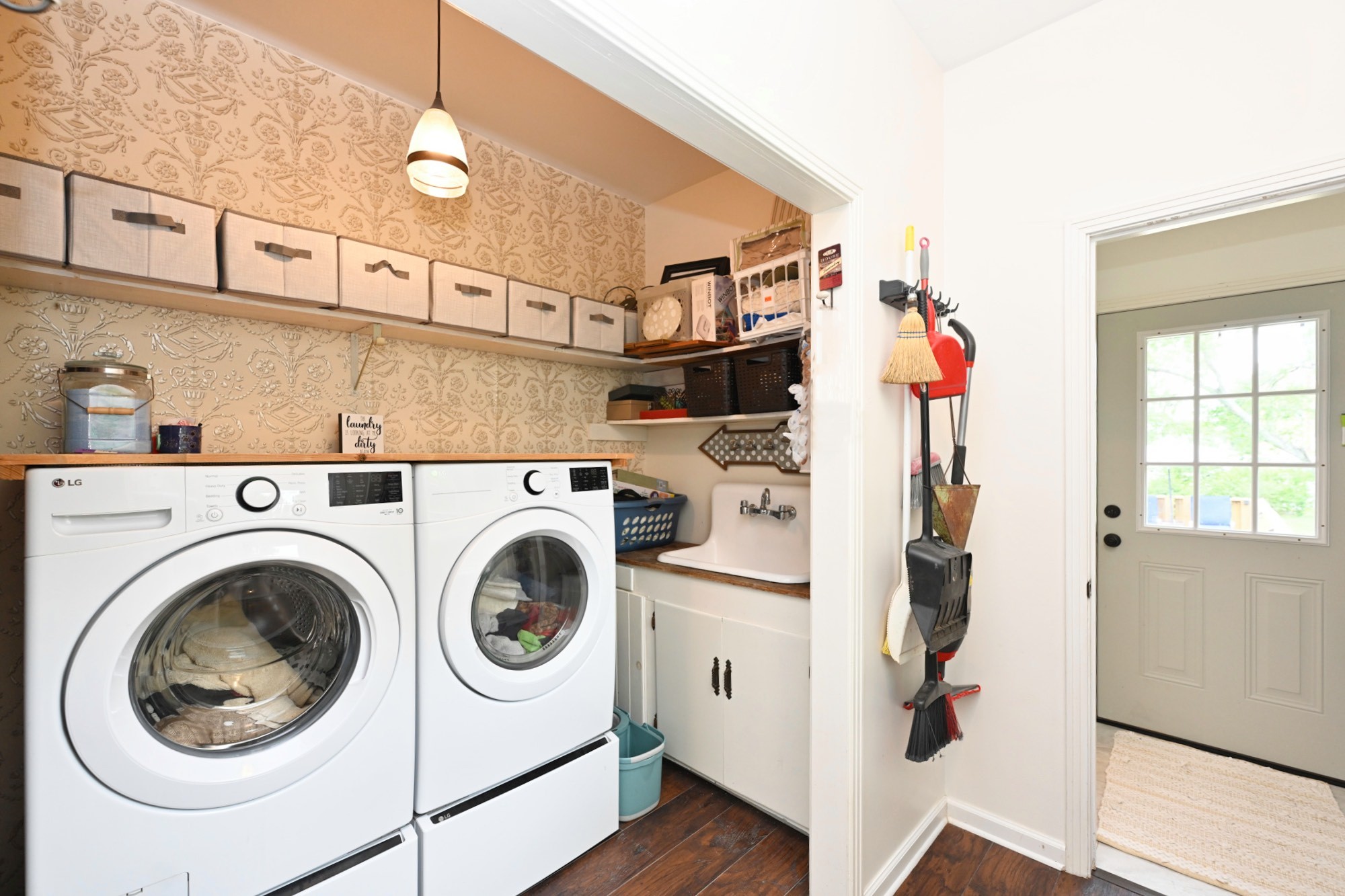 655 East Main Street Gallatin, TN 37066 - Photo 40 of 84 a utility room with dryer and washer
