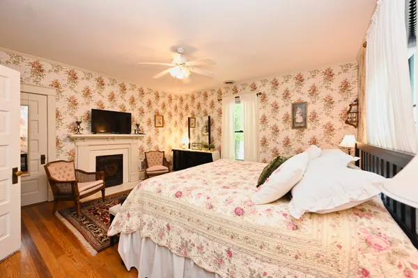 $799,900 | 655 East Main Street, Gallatin, TN 37066