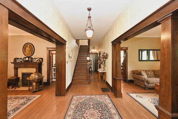 $799,900 | 655 East Main Street, Gallatin, TN 37066