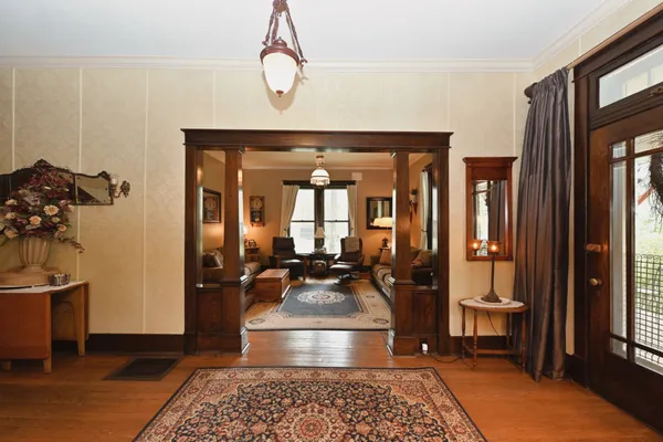 $799,900 | 655 East Main Street, Gallatin, TN 37066