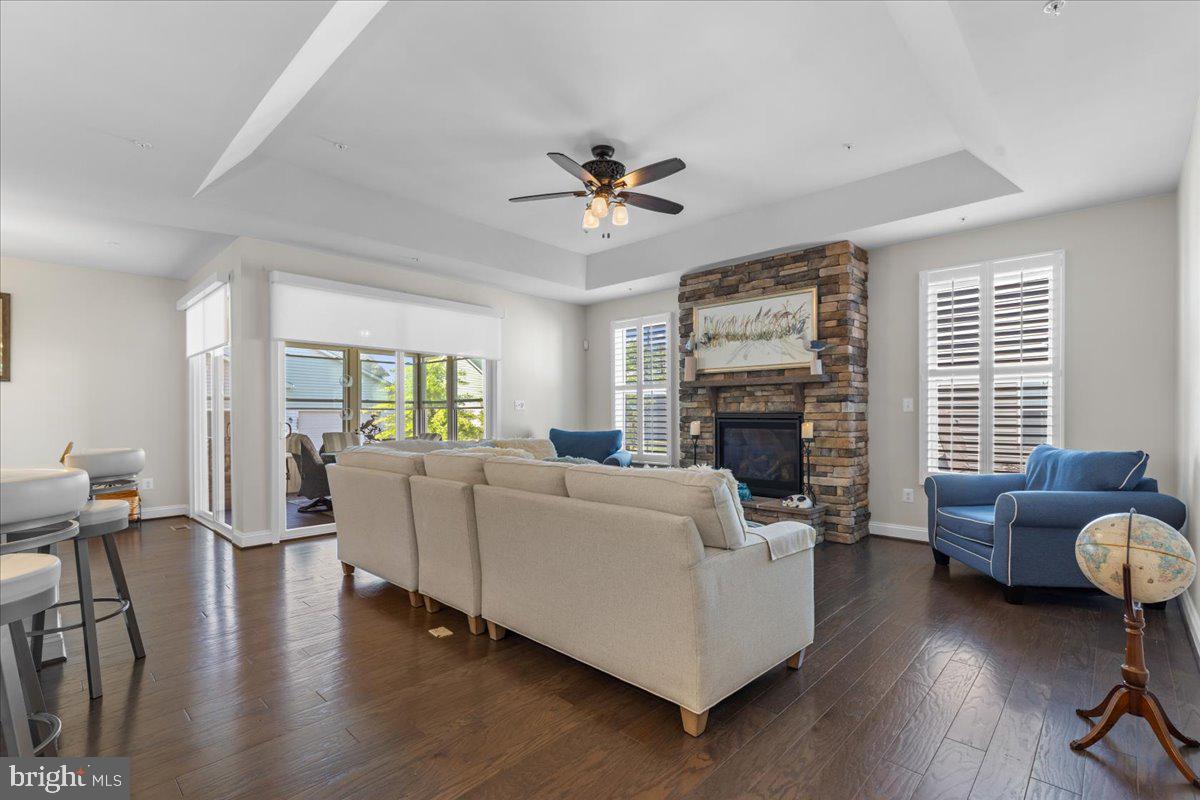 13904 Ensign Road Solomons, MD 20688 - Photo 10 of 42 living room