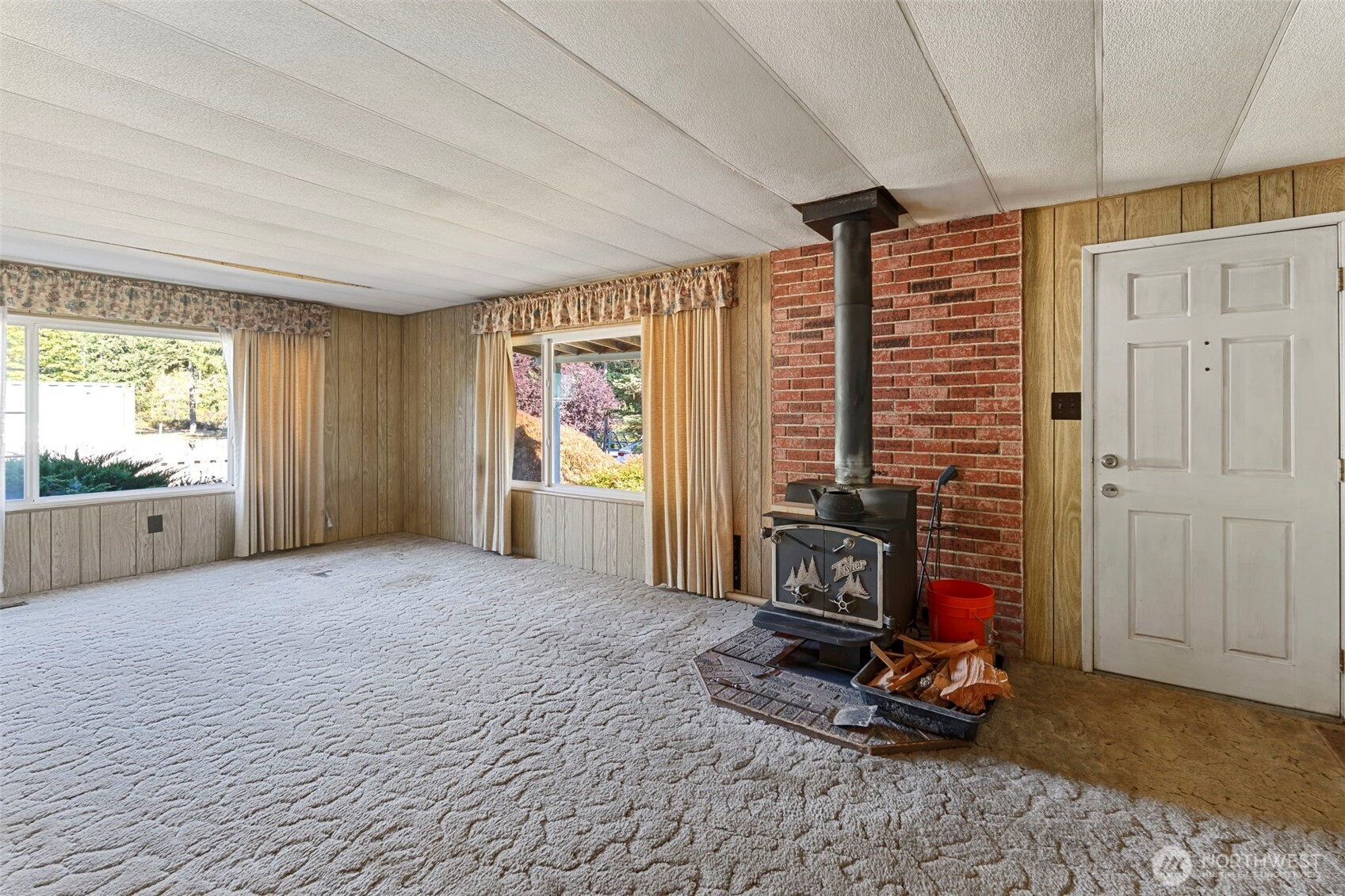 304 Hewitt Road Chehalis, WA 98532 - Photo 4 of 38