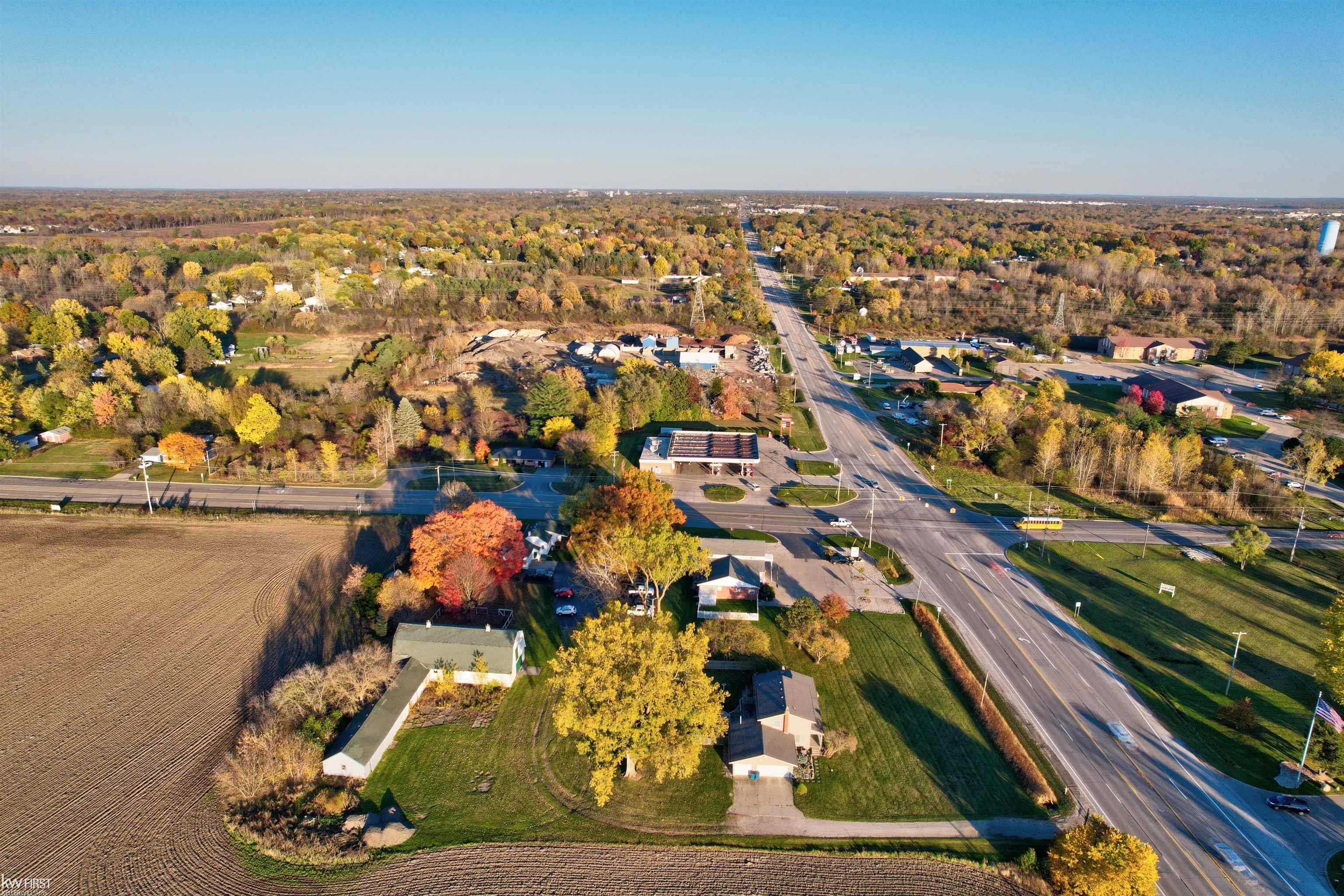 7042 Corunna Road Flint, MI 48532 - Photo 51 of 71 50193056-f19c83d6-74c0-4cb7-a4a6-bb83bacb9088.JPG