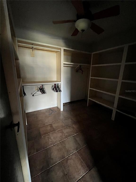 941 Mill Rd Lane Port Orange, FL 32127 - Photo 20 of 24 a bathroom with a glass door shower