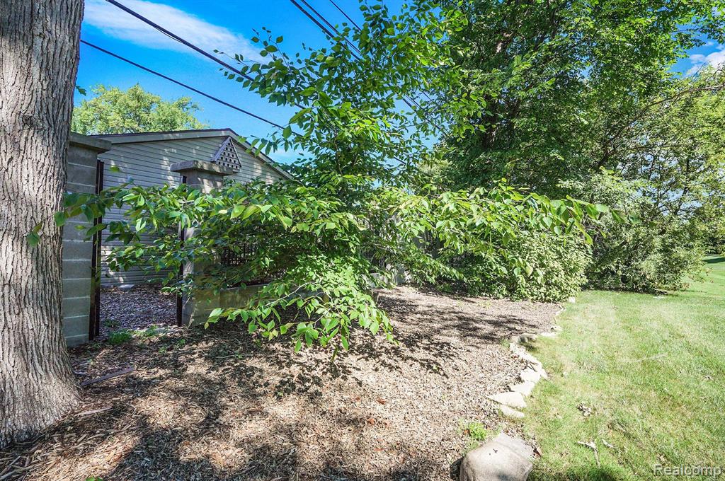 3328 Harvard Road Royal Oak, MI 48073 - Photo 31 of 33