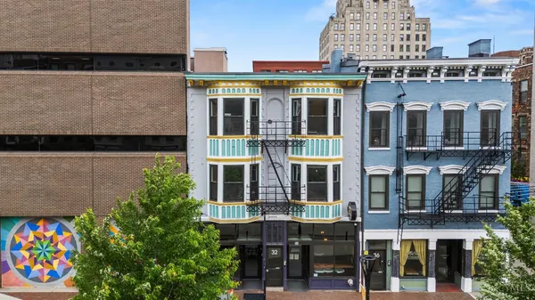 $279,900 | 32 East Court Street, Unit 203, Cincinnati, OH 45202