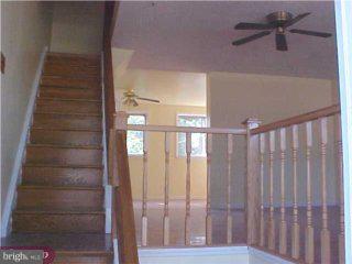 3253 Morning Glory Road Philadelphia, PA 19154 - Photo 2 of 6 Gallery Image 2