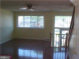 3253 Morning Glory Road Philadelphia, PA 19154 - Photo 3 of 6 Gallery Image 3