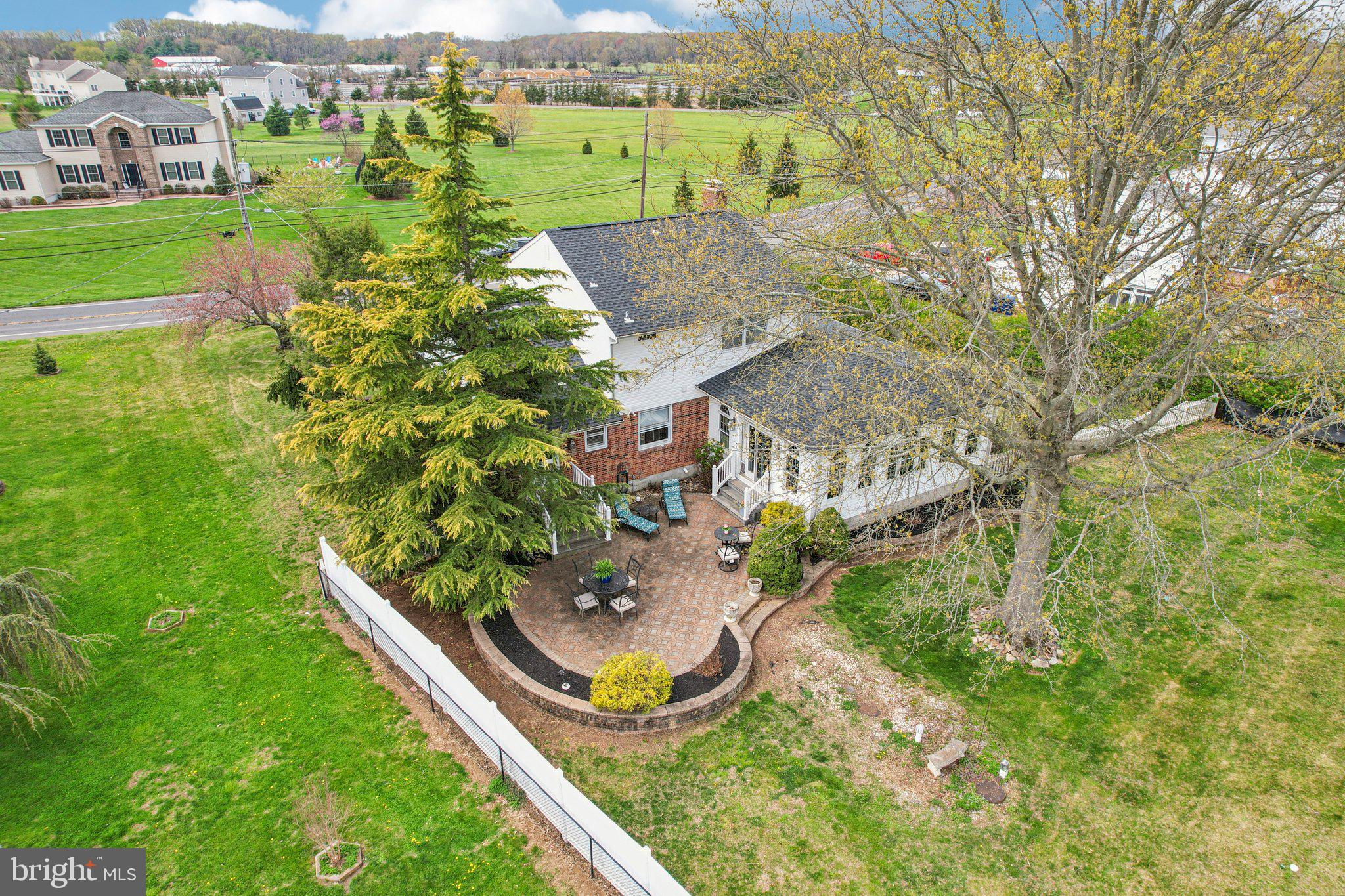 25618 Mt Pleasant Road Columbus, NJ 08022 - Photo 49 of 61 an aerial view of a house