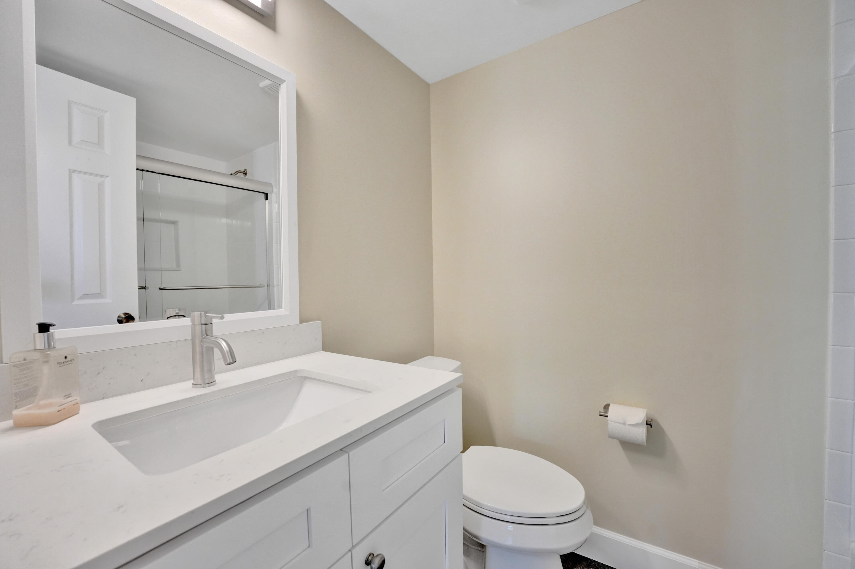 2001 Keystone Drive, Unit B Jupiter, FL 33458 - Photo 13 of 50 RJP00904