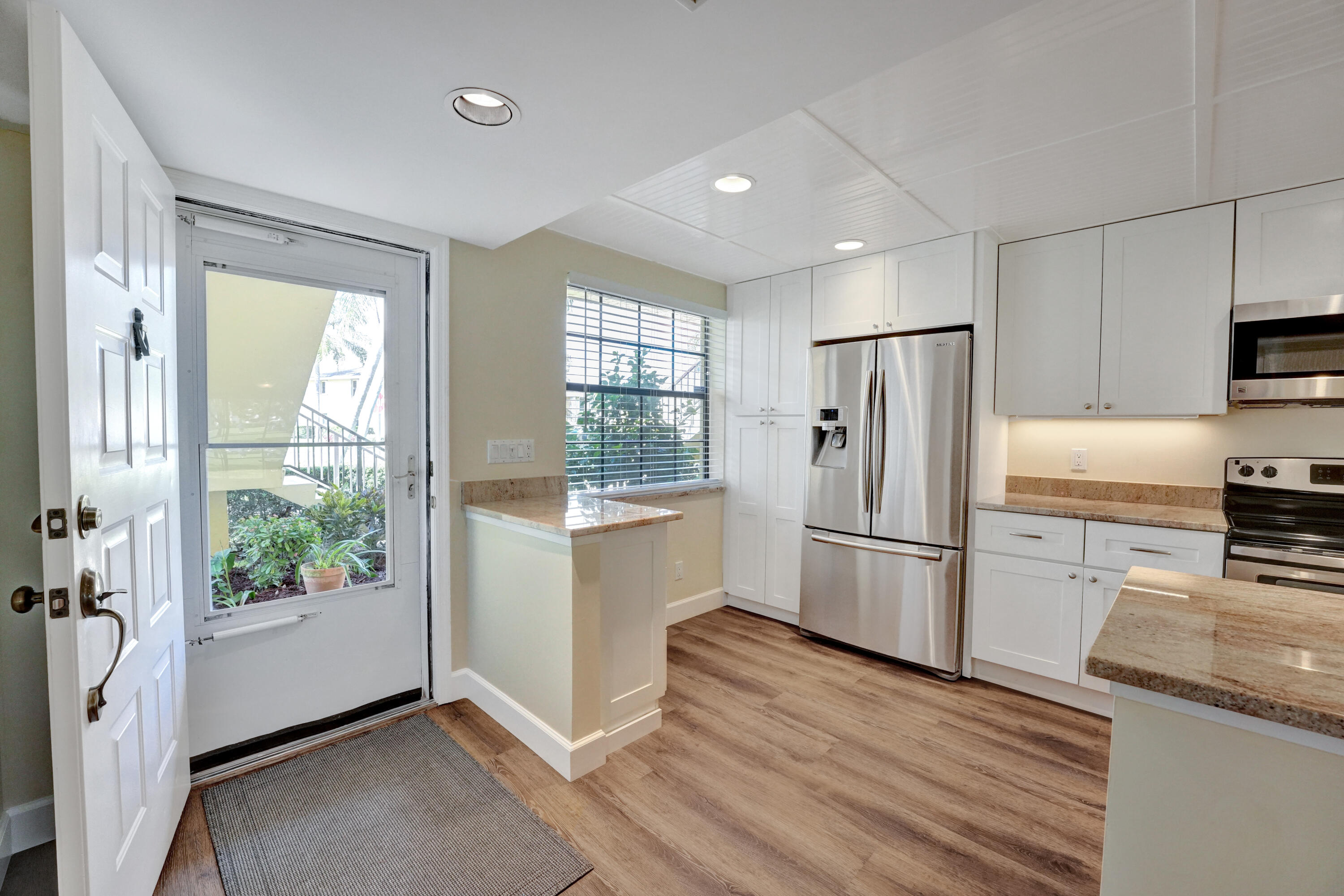 2001 Keystone Drive, Unit B Jupiter, FL 33458 - Photo 15 of 50 RJP00910