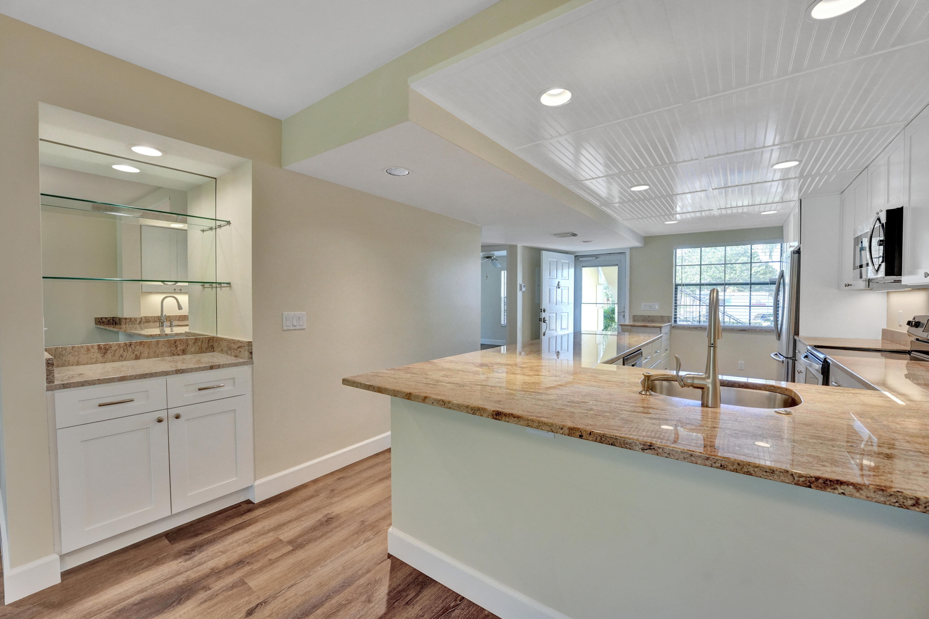 2001 Keystone Drive, Unit B Jupiter, FL 33458 - Photo 16 of 50 RJP00913
