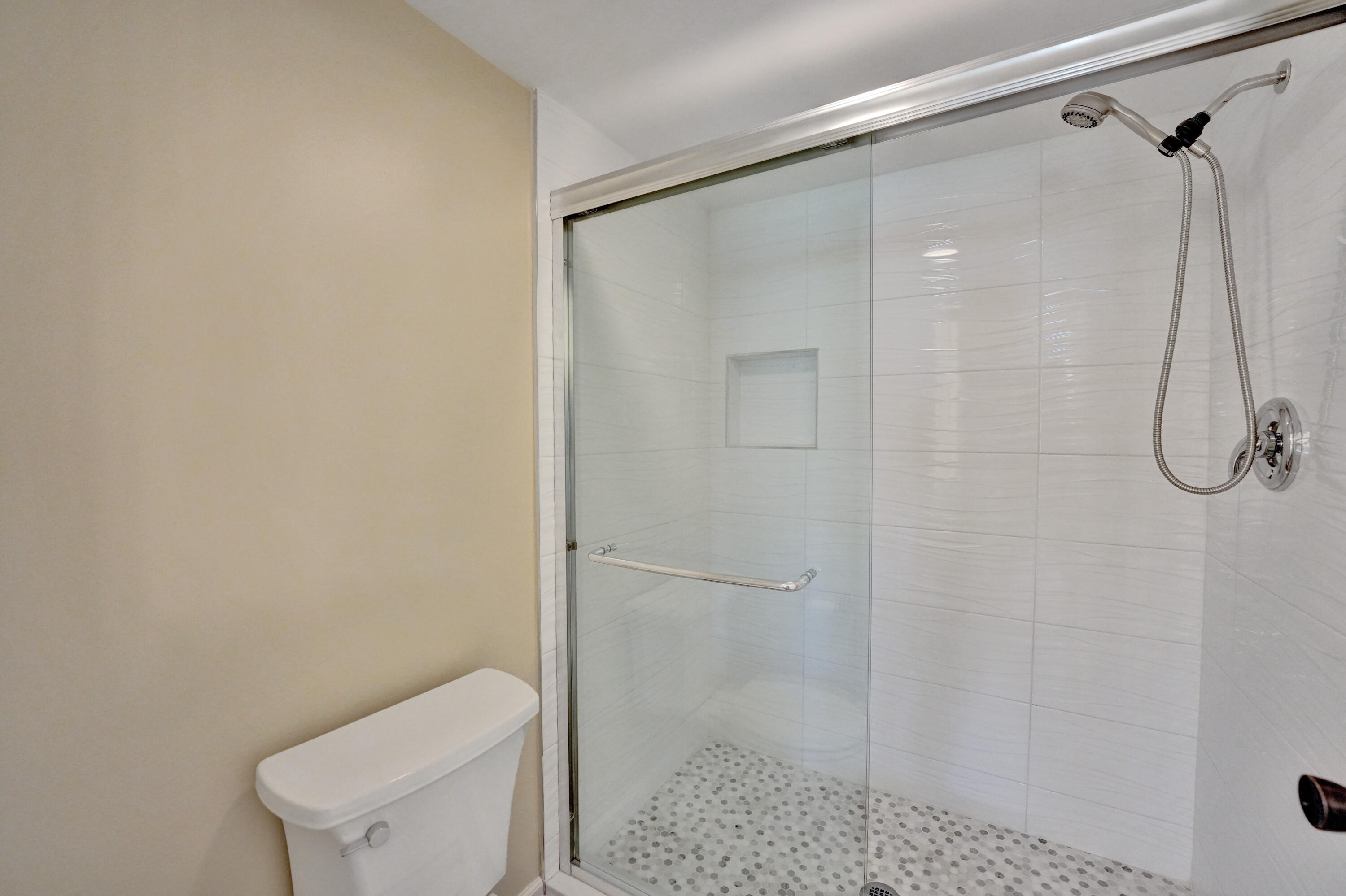 2001 Keystone Drive, Unit B Jupiter, FL 33458 - Photo 23 of 50 RJP00934