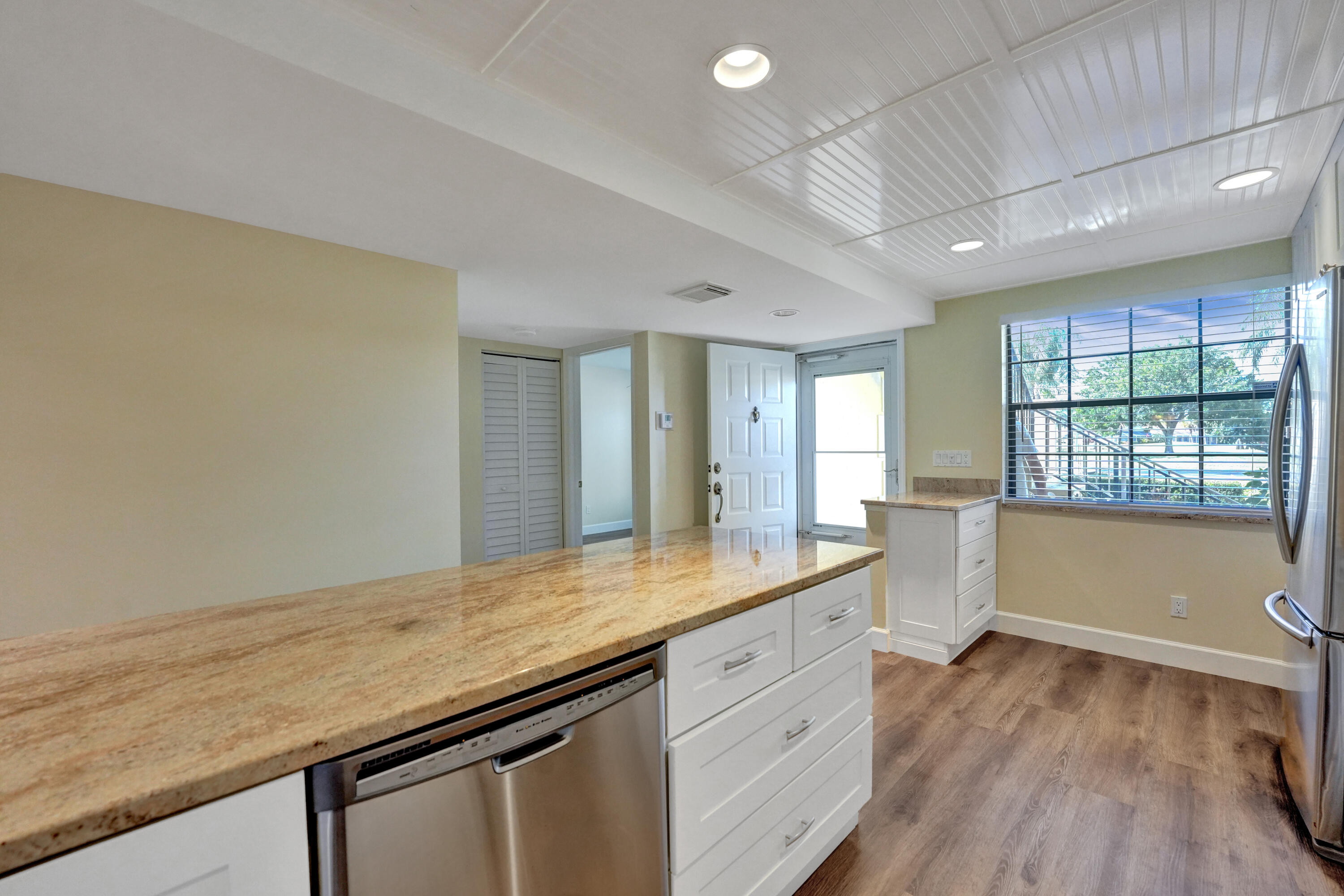 2001 Keystone Drive, Unit B Jupiter, FL 33458 - Photo 7 of 50 RJP00886