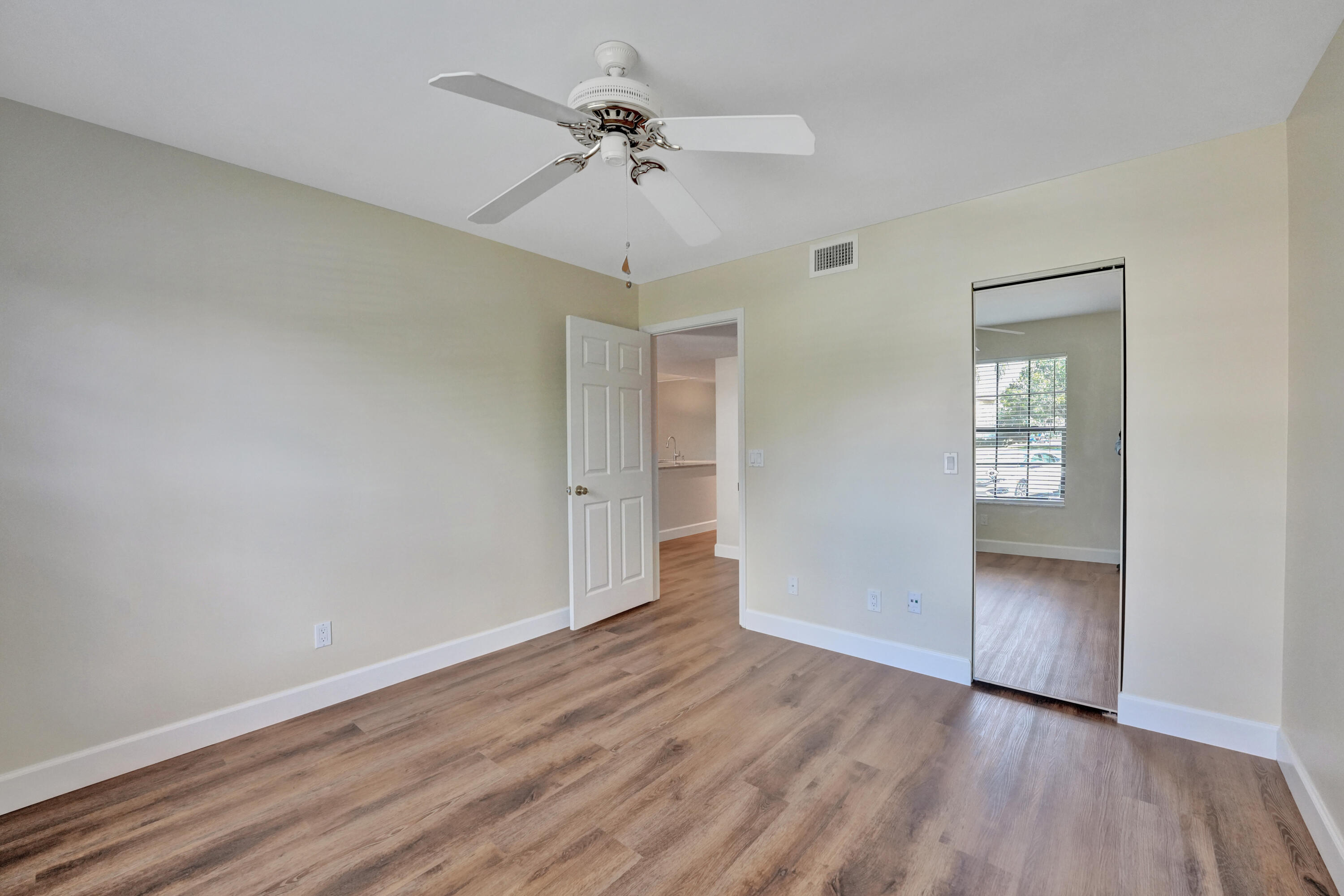 2001 Keystone Drive, Unit B Jupiter, FL 33458 - Photo 10 of 50 RJP00895
