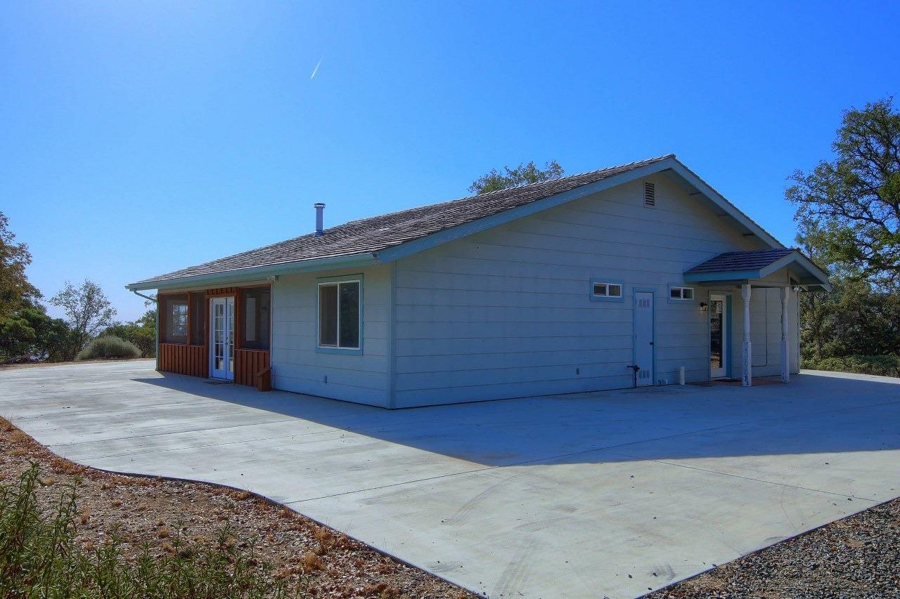 4840 Moonshadow Road Mariposa, CA 95338 - Photo 4 of 48 Gallery Image 4
