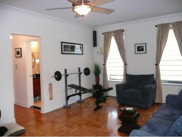 7101 Colonial Road, Unit R6G Brooklyn, NY 11209 - Photo 4 of 10 Living room