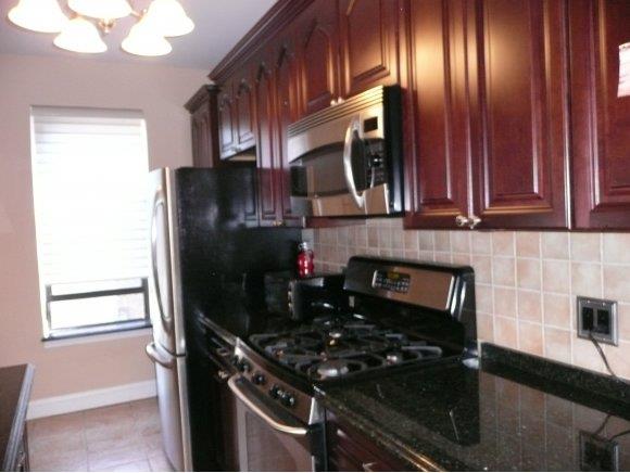 7101 Colonial Road, Unit R6G Brooklyn, NY 11209 - Photo 8 of 10 Kitchen- 2nd view