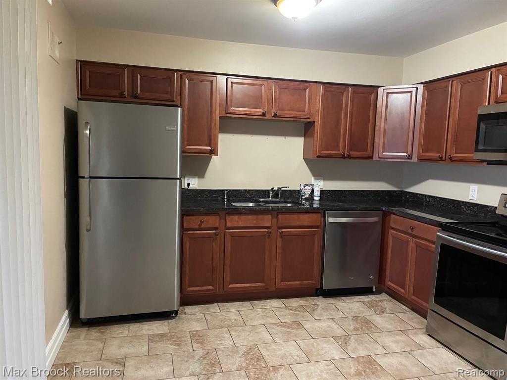 29666 Middlebelt Road, Unit 2101 Farmington Hills, MI 48334 - Photo 5 of 14
