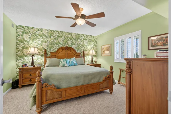 $545,000 | 601 Seafarer Circle, Unit 201, Jupiter, FL 33477