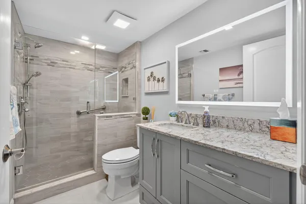 $545,000 | 601 Seafarer Circle, Unit 201, Jupiter, FL 33477