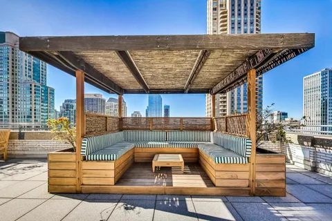 $219,000 | 777 North Michigan Avenue, Unit 3405, Chicago, IL 60611