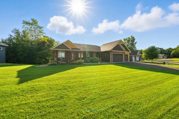 $625,000 | 563 Elins Lake Road, Cambridge, MN 55008