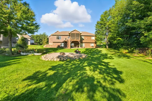 $625,000 | 563 Elins Lake Road, Cambridge, MN 55008