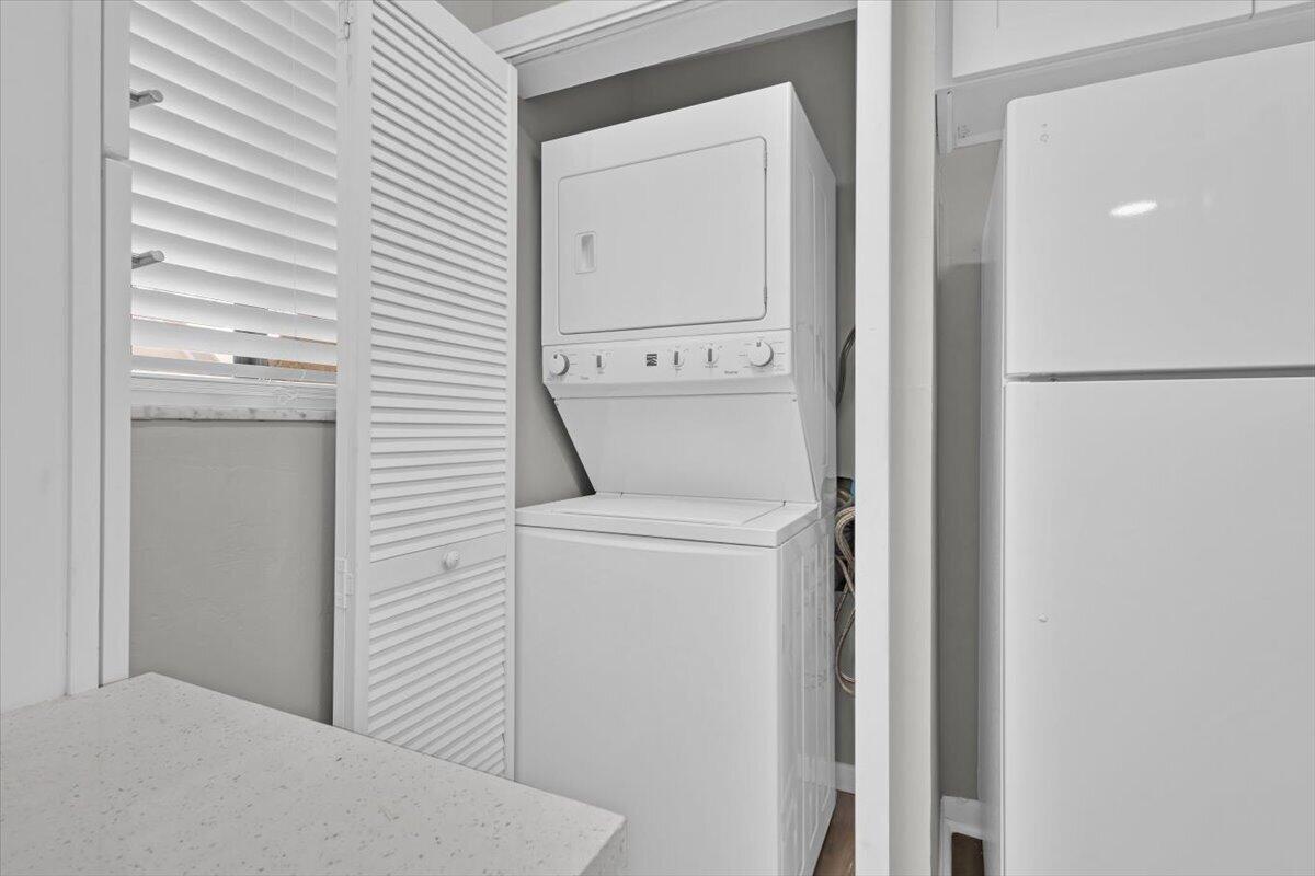 5373 Southeast Miles Grant Road, Unit 102 Stuart, FL 34997 - Photo 78 of 87 48-GG3A8026