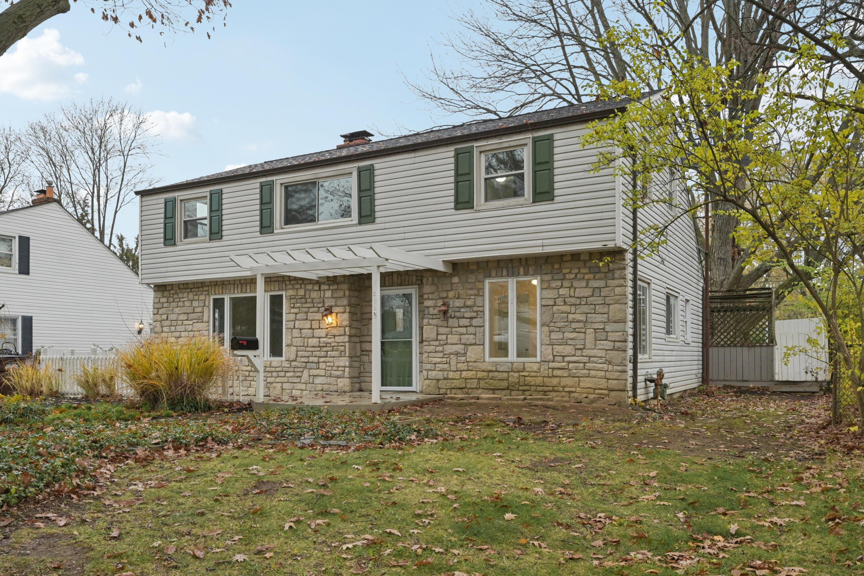 218 Darbyhurst Road Columbus, OH 43228 - Photo 2 of 23 1-print-Darbyhurst Rd-S1911-003