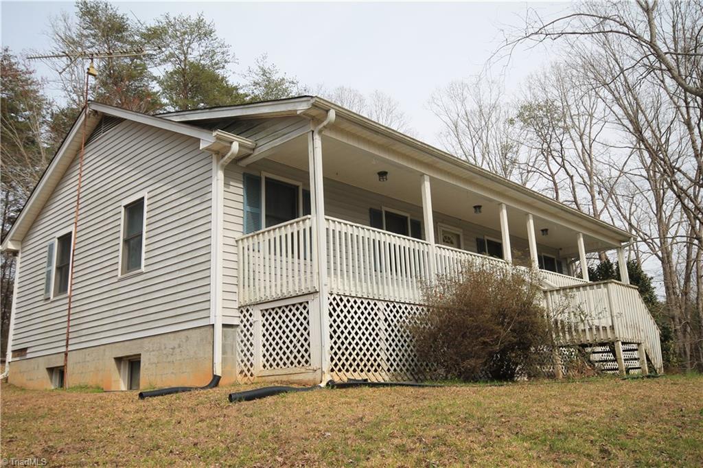 1344 Edwards Farm Road King, NC 27021 - Photo 5 of 24