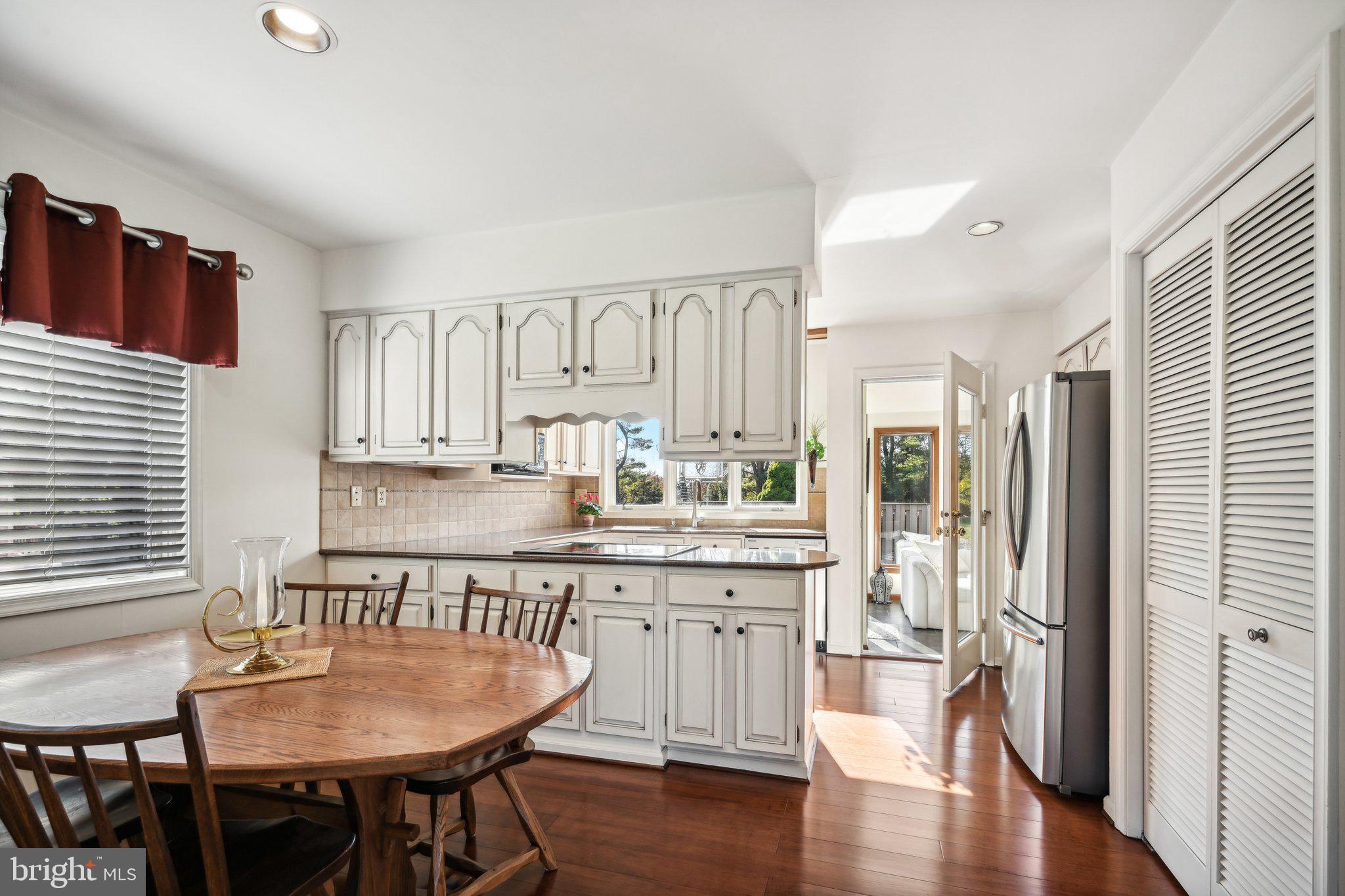 8 Kent Drive Hockessin, DE 19707 - Photo 11 of 62 Kitchen