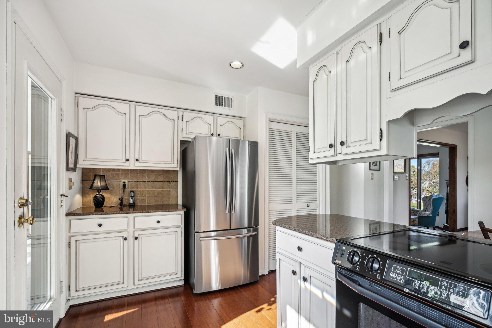 8 Kent Drive Hockessin, DE 19707 - Photo 14 of 62 Kitchen