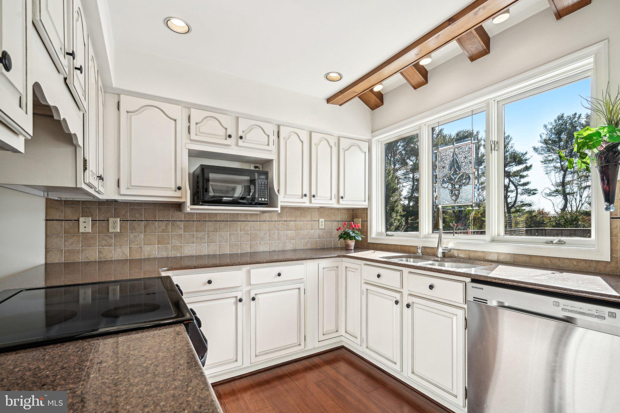 8 Kent Drive Hockessin, DE 19707 - Photo 15 of 62 Kitchen