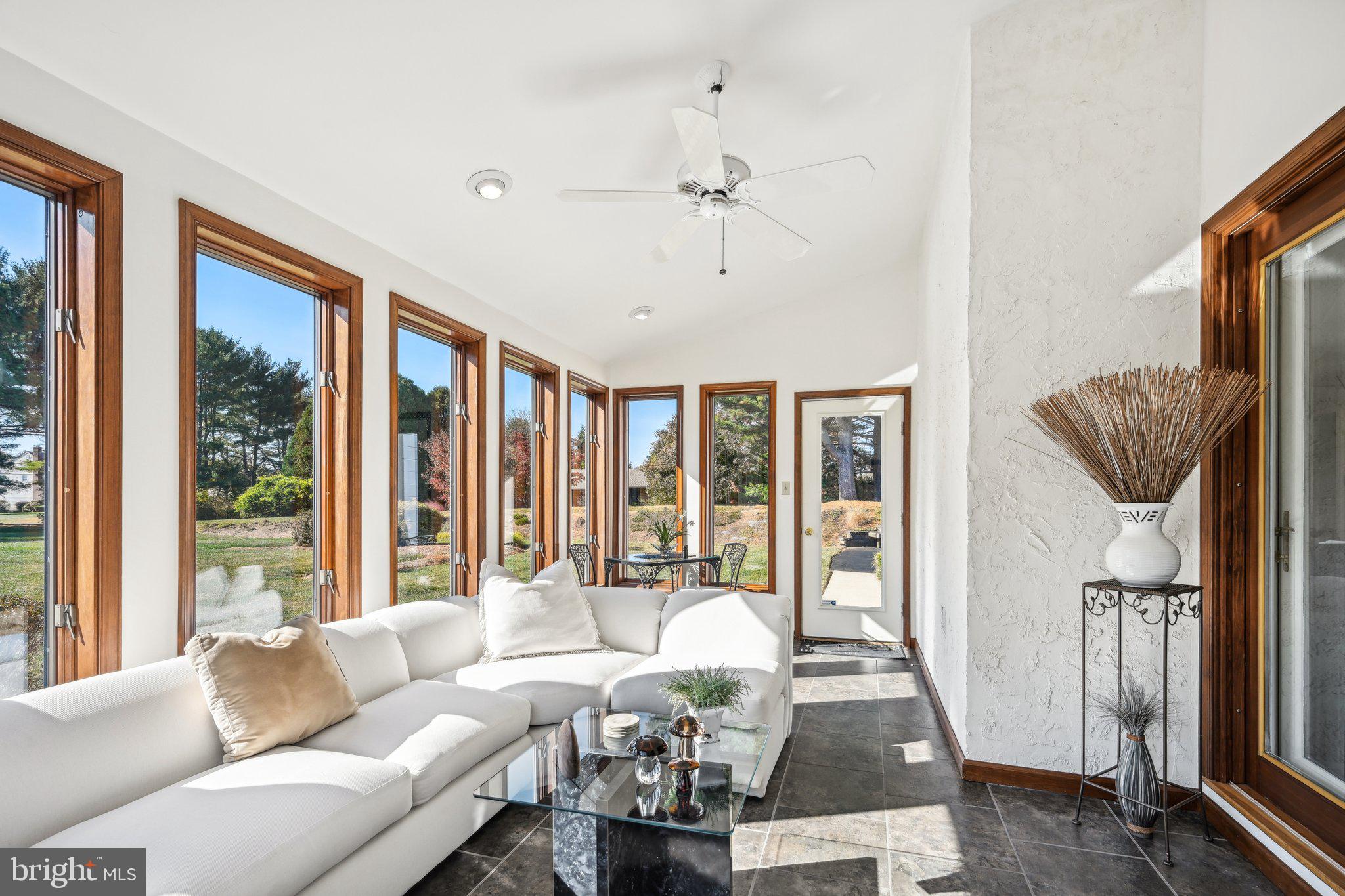 8 Kent Drive Hockessin, DE 19707 - Photo 16 of 62 Sun Room