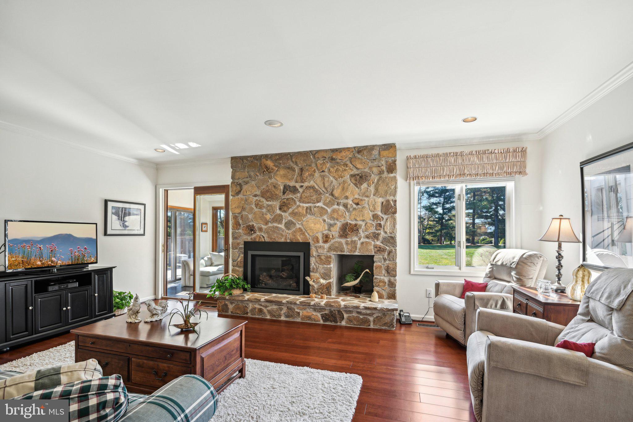 8 Kent Drive Hockessin, DE 19707 - Photo 23 of 62 Family Room