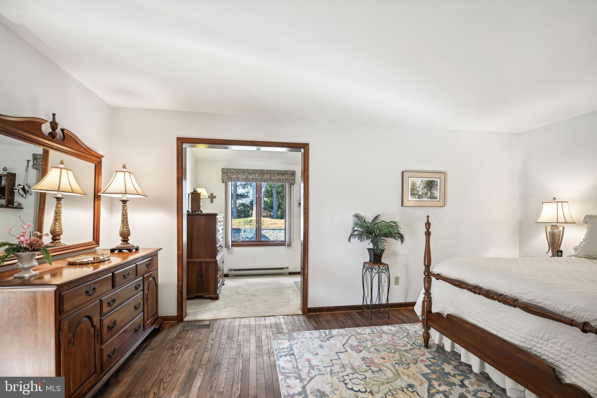 8 Kent Drive Hockessin, DE 19707 - Photo 30 of 62 Primary Bedroom