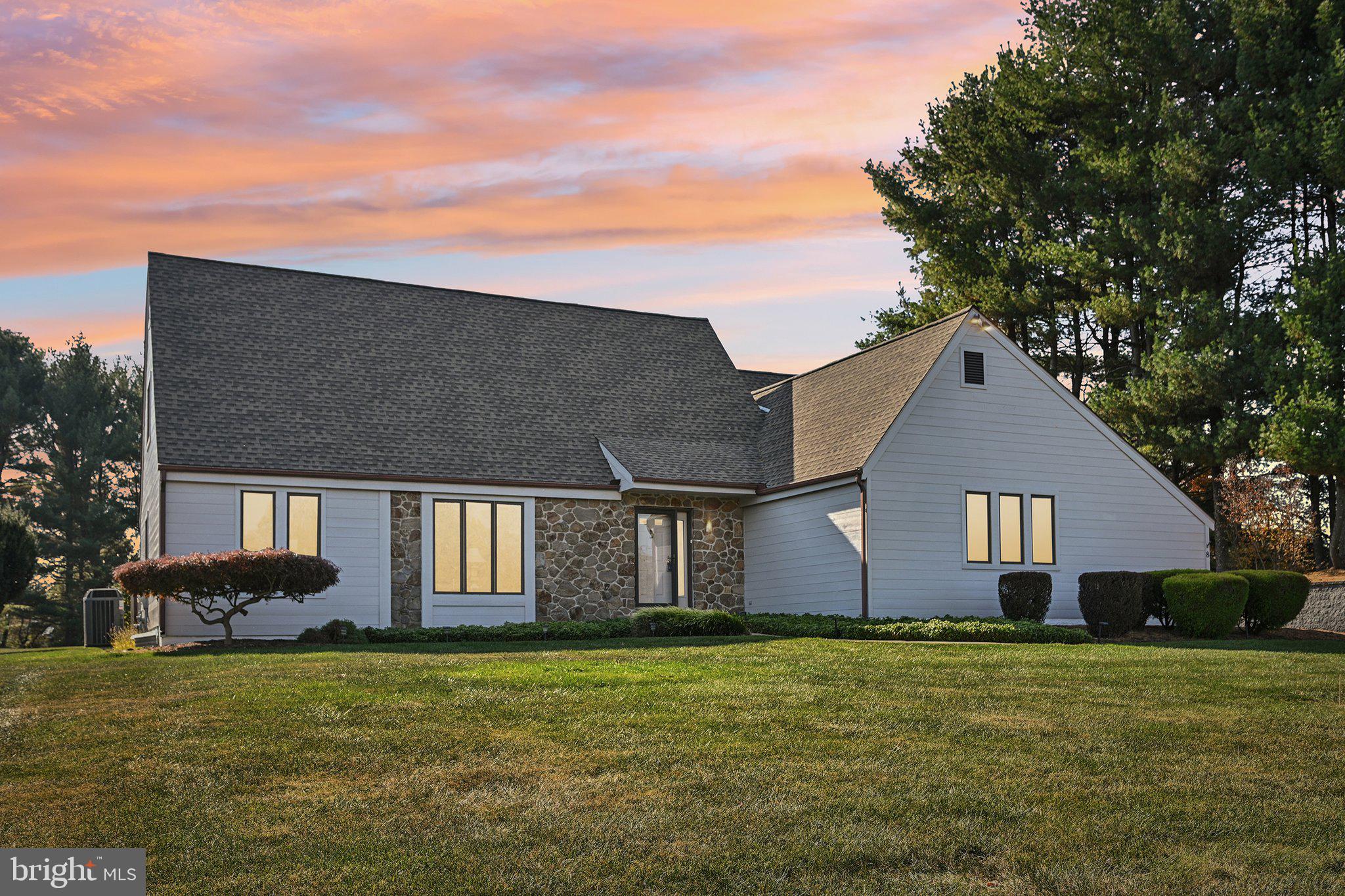 8 Kent Drive Hockessin, DE 19707 - Photo 4 of 62 Exterior Front