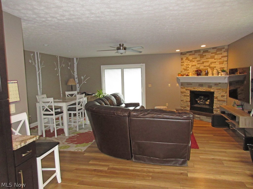 6019 Ravine Boulevard Parma, OH 44134 - Photo 3 of 20 Gallery Image 3
