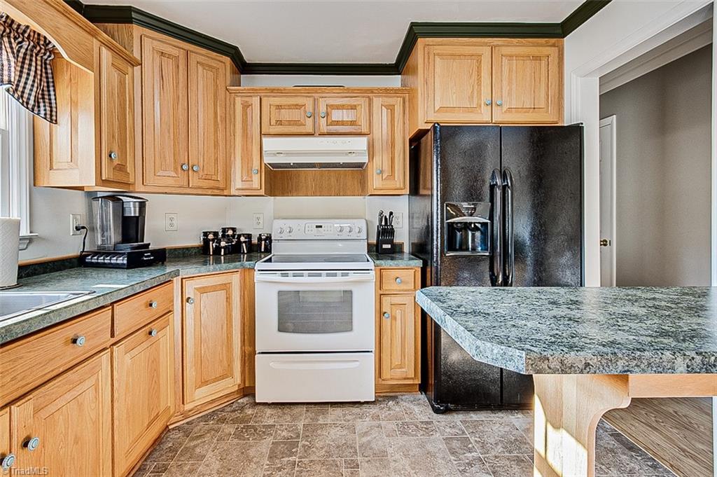 511 Sykes Farm Road Asheboro, NC 27205 - Photo 12 of 32 Gallery Image 12