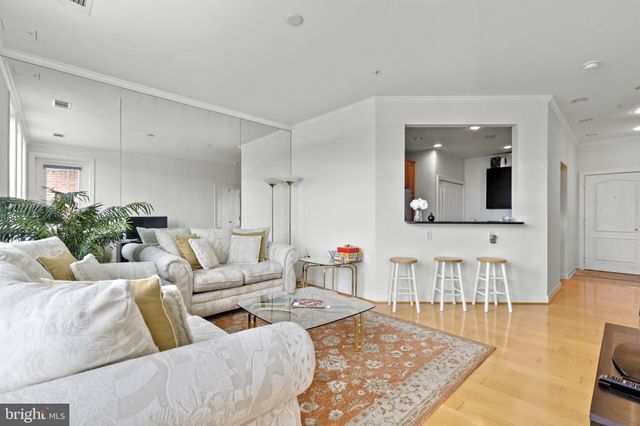 $333,000 | 400 Cameron Station Boulevard, Unit 328, Alexandria, VA 22304