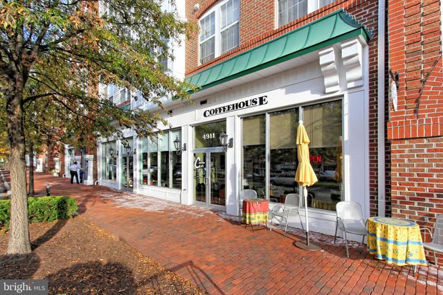 $333,000 | 400 Cameron Station Boulevard, Unit 328, Alexandria, VA 22304