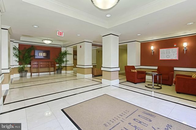 $333,000 | 400 Cameron Station Boulevard, Unit 328, Alexandria, VA 22304