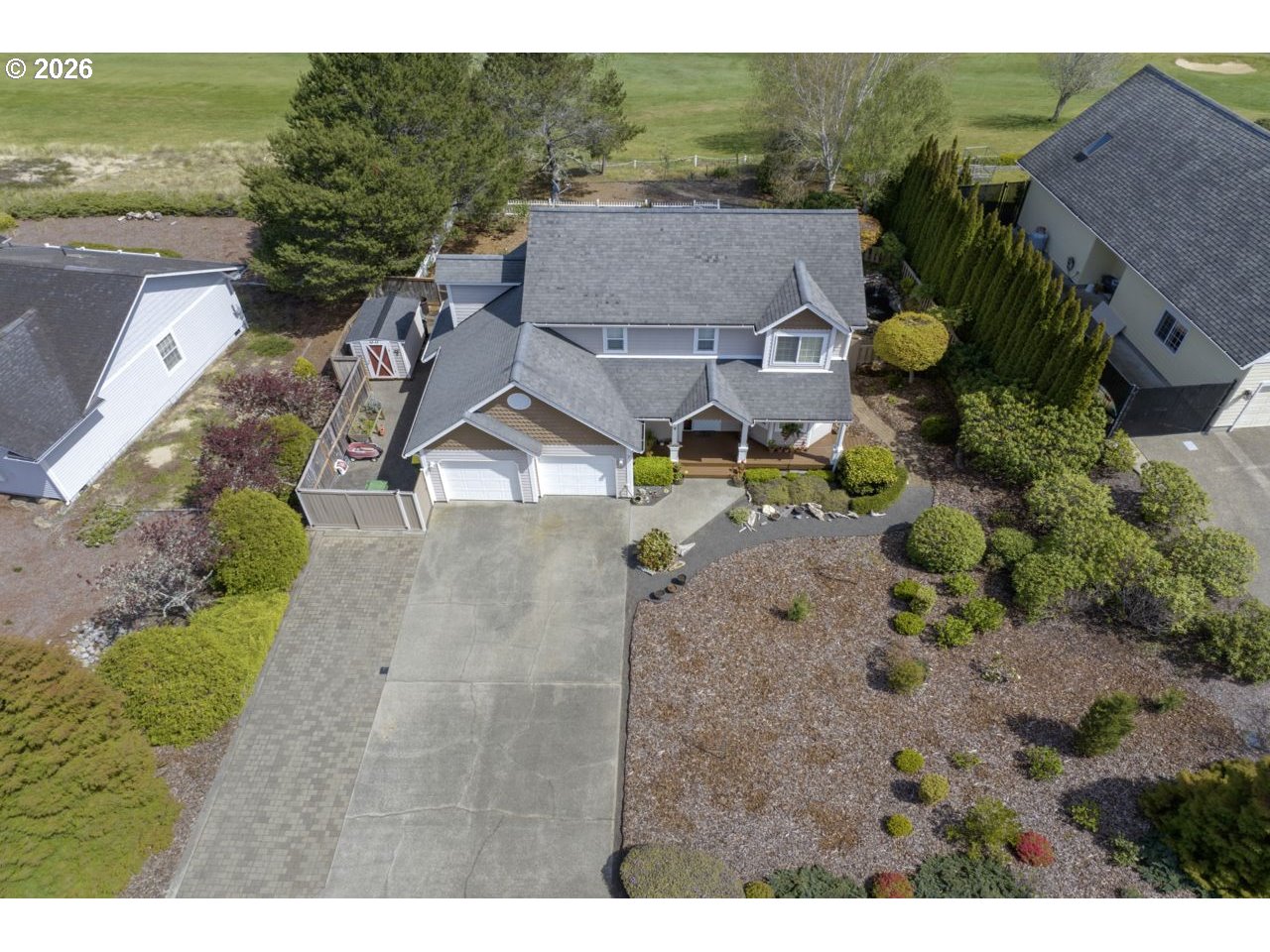 7 Onadoone Court Florence, OR 97439 - Photo 4 of 44 an aerial view of a house with outdoor space