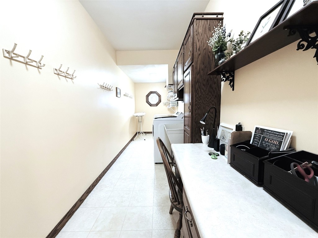 91 Coventry Road Endicott, NY 13760 - Photo 24 of 48