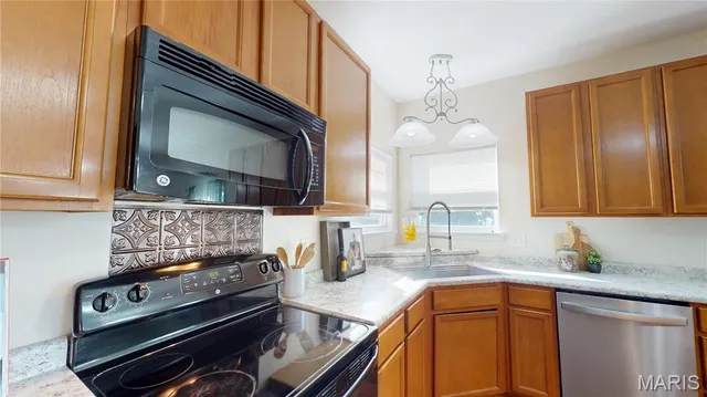 $450,000 | 1012 Crooked Stick Drive, Caseyville, IL 62232